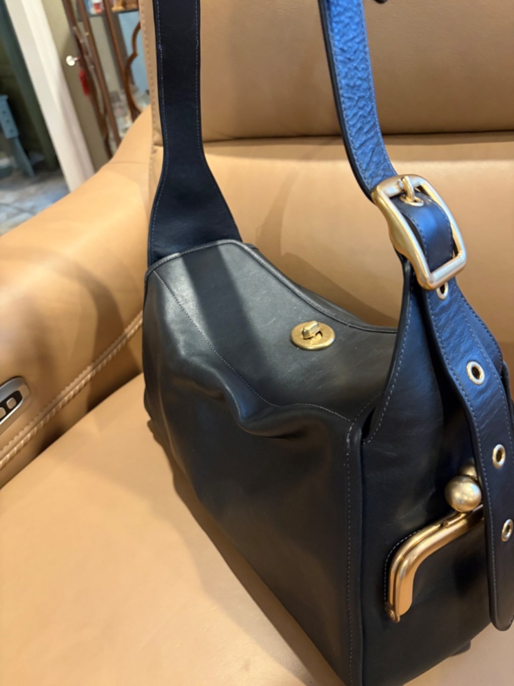 Coach Turnlock Haversack Bag - Picture 2 of 5